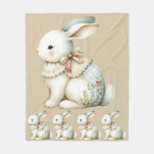 Cottagecore-Hasen-Charm-Babydecke Fleecedecke (Vorderseite)