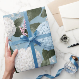 Cottagecore Sanfte Blaue Hortensien Blumenmuster Geschenkpapier