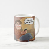 Couch Potato & Snacks – Funny Relatable Mug Kaffeetasse (VorderseiteRechts)