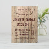 Country Barn Wood Typografy Hochzeit Einladungen (Stehend Vorderseite)