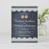 Country Blue Denim White Lace Hochzeit Einladung (Stehend Vorderseite)