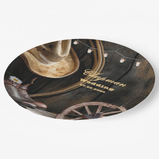 Country Boots Hat, Barn Wood Wedding Pappteller (Schrägansicht)