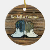 Country Cowboy Boots Paare Erste Weihnachten Keramik Ornament (Vorne)
