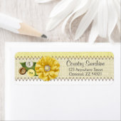 Country Farmhouse Gelbe NähRücksendeadresse (Insitu)