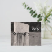 Country Fence Post Country Ranch Wedding RSVP (Stehend Vorderseite)