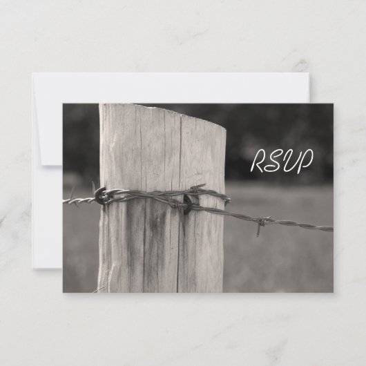 Country Fence Post Country Ranch Wedding RSVP Card Karte (Vorderseite)