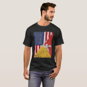 Country Flag Design Half USA Half Bhutan T-Shirt (Vorne ganz)