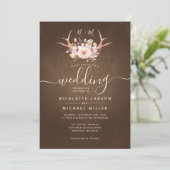 Country Floral and Antler Leather Wedding Einladung (Stehend Vorderseite)