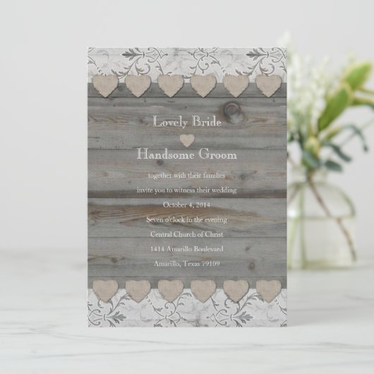 Country Hearts Lace Wood Hochzeit Einladung (Stehend Vorderseite)