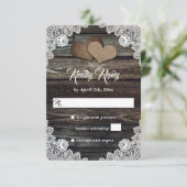 Country Hearts Wood Floral Lace Rustikale Hochzeit RSVP Karte (Stehend Vorderseite)