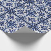Country Hütte Style - Granny's Blue Kitchen Tile Geschenkpapier (Ecke)