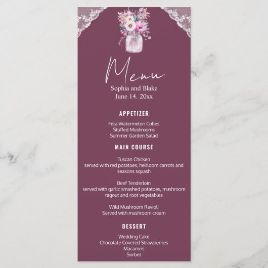 Country Lace Mason Jar Burgundy Wedding Menükarte (Vorderseite)