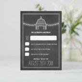 Country Rustic Chalkboard Barn Wedding RSVP Cards (Stehend Vorderseite)