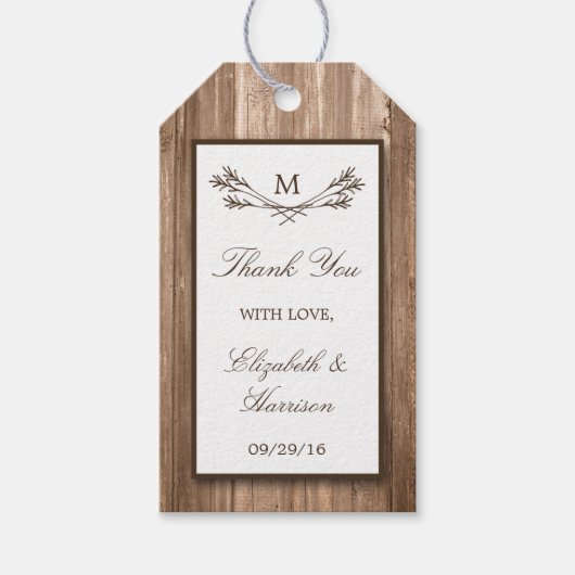 Country Rustic Monogram Branch & Wood Wedding Geschenkanhänger (Vorderseite)