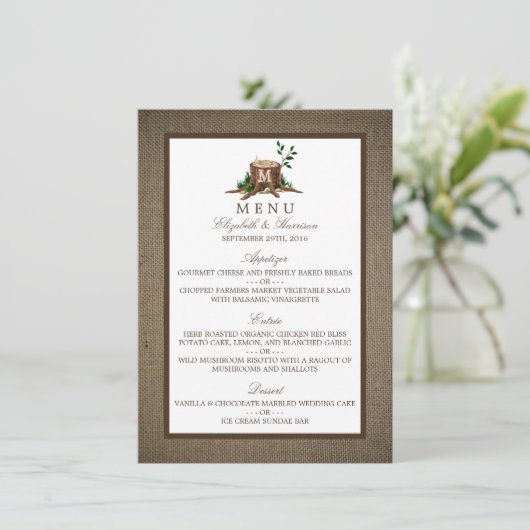 Country Rustic Monogram Tree & Burlap Wedding Menu Menükarte (Stehend Vorderseite)