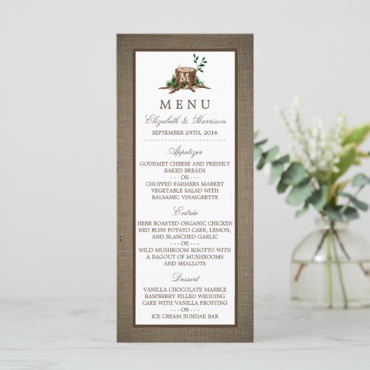 Country Rustic Monogram Tree & Burlap Wedding Menu Menükarte (Stehend Vorderseite)