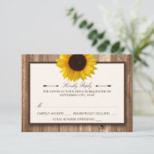 Country Rustic Sunflower & Brown Wood Wedding RSVP (Stehend Vorderseite)