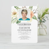 Country Rustico Florals Foto Memorial Einladung (Stehend Vorderseite)