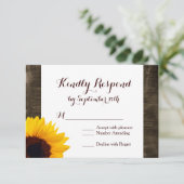 Country Sunblumen Rustic Wood Wedding RSVP Karten (Stehend Vorderseite)