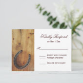 Country Western Horseshoe Rustic Wedding RSVP Card (Stehend Vorderseite)