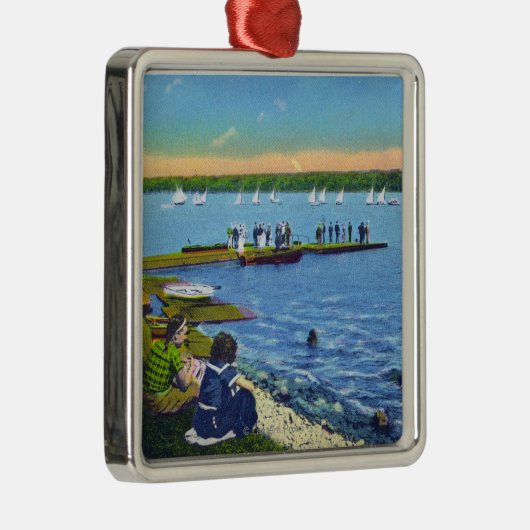 Countryklub-Ansicht von SegelbootRegatta # 2 Ornament Aus Metall (Rechts)