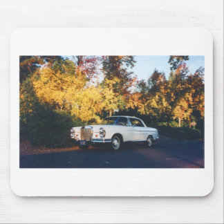 Coupé 1965 Mercedes-Benz 220SEb Mousepad