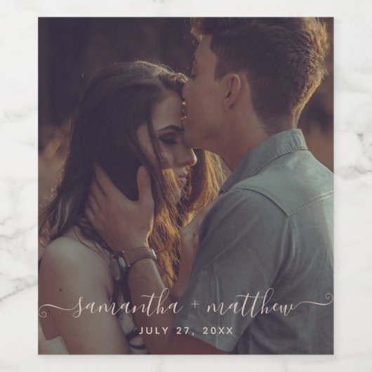 Couple Foto Calligraphy Script Wedding Weinetikett (Einzelnes Label)