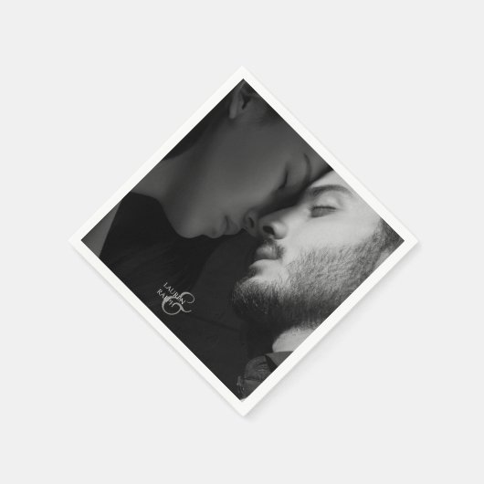 Couple Foto & Monogram Wedkin Napkin Serviette (Ecke)
