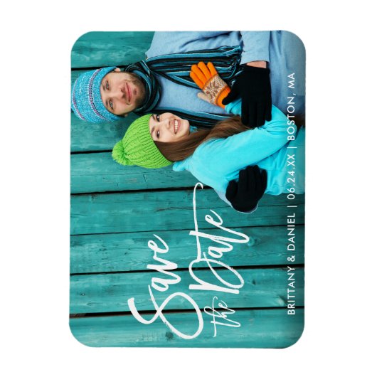 Couple Foto Save the Date Modern Brush Script W Magnet (Vertikal)