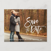 Couple Foto Save the Date Modernes Pinselskript Postkarte (Vorderseite)