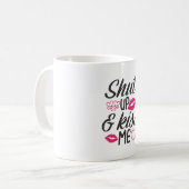 Couple Gift Kiss Me Kaffeetasse (Vorderseite Links)
