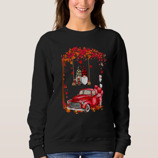 Couple Gnomes in Red Truck Valentine Gnomes Matchi Sweatshirt (Vorderseite)