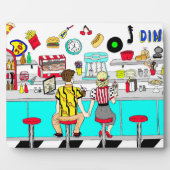 Couple Holding Hands in Diner aus den 50er Jahren Fotoplatte (Vorderseite)