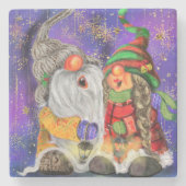 Couple Hugged Gnomes Singing Happy Christmas Song Steinuntersetzer (Vorderseite)