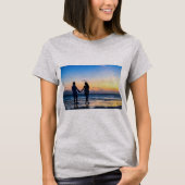 Couple in Beach Design T-Shirt (Vorderseite)