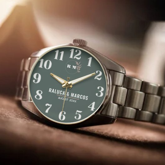 Couple Name Custom Engraved Romantic  Monogram Armbanduhr