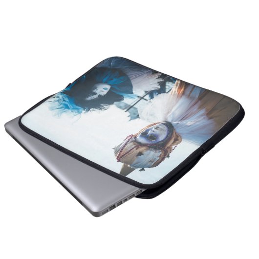 Couple of carnival masks in Venice, Italy Laptopschutzhülle (Vorne Knopf)