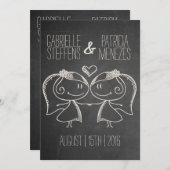 Couple on Blackboard Lesbian Wedding Einladung (Vorne/Hinten)
