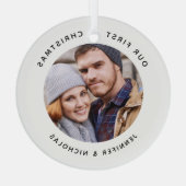 Couple Our First Christmas Foto Ornament Aus Glas (Rückseite)