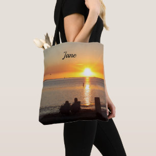 Couple Sit am Strand bei Sunset Town Bag Tasche