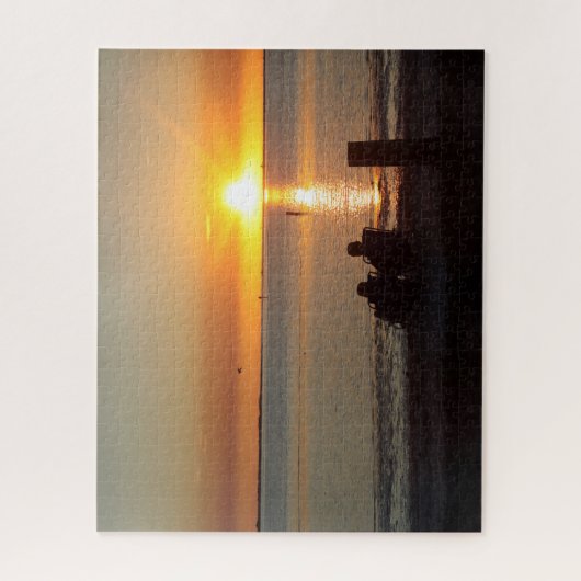 Couple Sit On Beach im Sunset Jigsaw Puzzle (Vertikal)