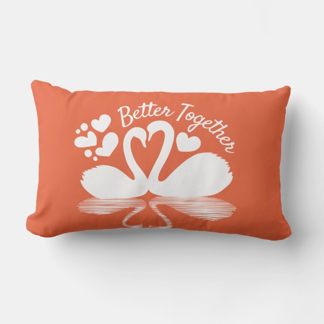 Couple Swan Silhouette Reflektion im Wasser Lendenkissen (Vorderseite)