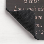 Couple Walking Beach bei Sunrise John 15 12 Mousepad (Ecke)