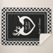 Couple's First Christmas Bauernhof Buffalo Kariert Sherpadecke (Vorderseite (Horizontal))