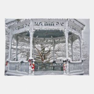 Courthouse Gazebo im Schnee Küchentuch