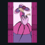 COURTNEY, ART DECO: Pariser Pflaume Poster<br><div class="desc">Courtney ist ein wunderschön detailliertes Remake einer alten Grußkarte. Sie wurde liebevoll mit neuen Details und verbesserten Linien umgestaltet. Sie trägt ein vollrockenes, mehrfarbiges Kleid mit Puffärmeln und einem passenden Hut mit breiter Brille. Der Hut verfügt über eine stilisierte Blume mit einem fabelhaften Stück Art-Déco-Spitze in der Mitte. Diese Komposition...</div>