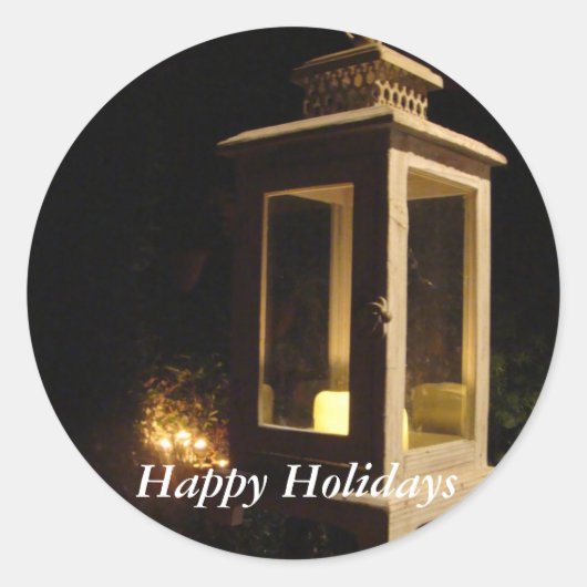 Courtyard by Lantern Light Runder Aufkleber (Vorderseite)
