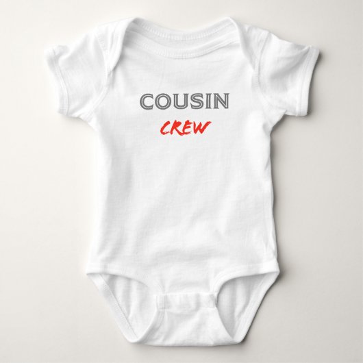 Cousin Crew Baby Strampler (Vorderseite)