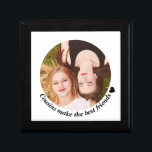 Cousin machen das Foto der besten Freunde Erinnerungskiste<br><div class="desc">Eleganter,  benutzerdefinierter Sake-Box mit Cousin-Zitat "Cousin machen die besten Freunde"</div>