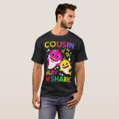 Cousin Of The Baby Shark Birthday Cousin Shark _1  T-Shirt (Vorne ganz)